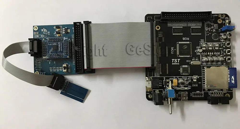 2.4LCDcontrollerBoard