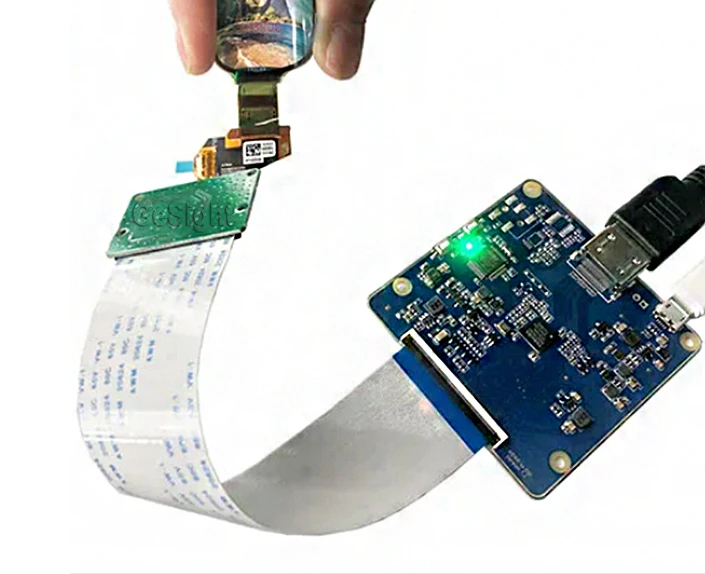 PO139FN01F 1.39-inch circular AMOLED display connected to HDMI controller board via FPC ribbon cable